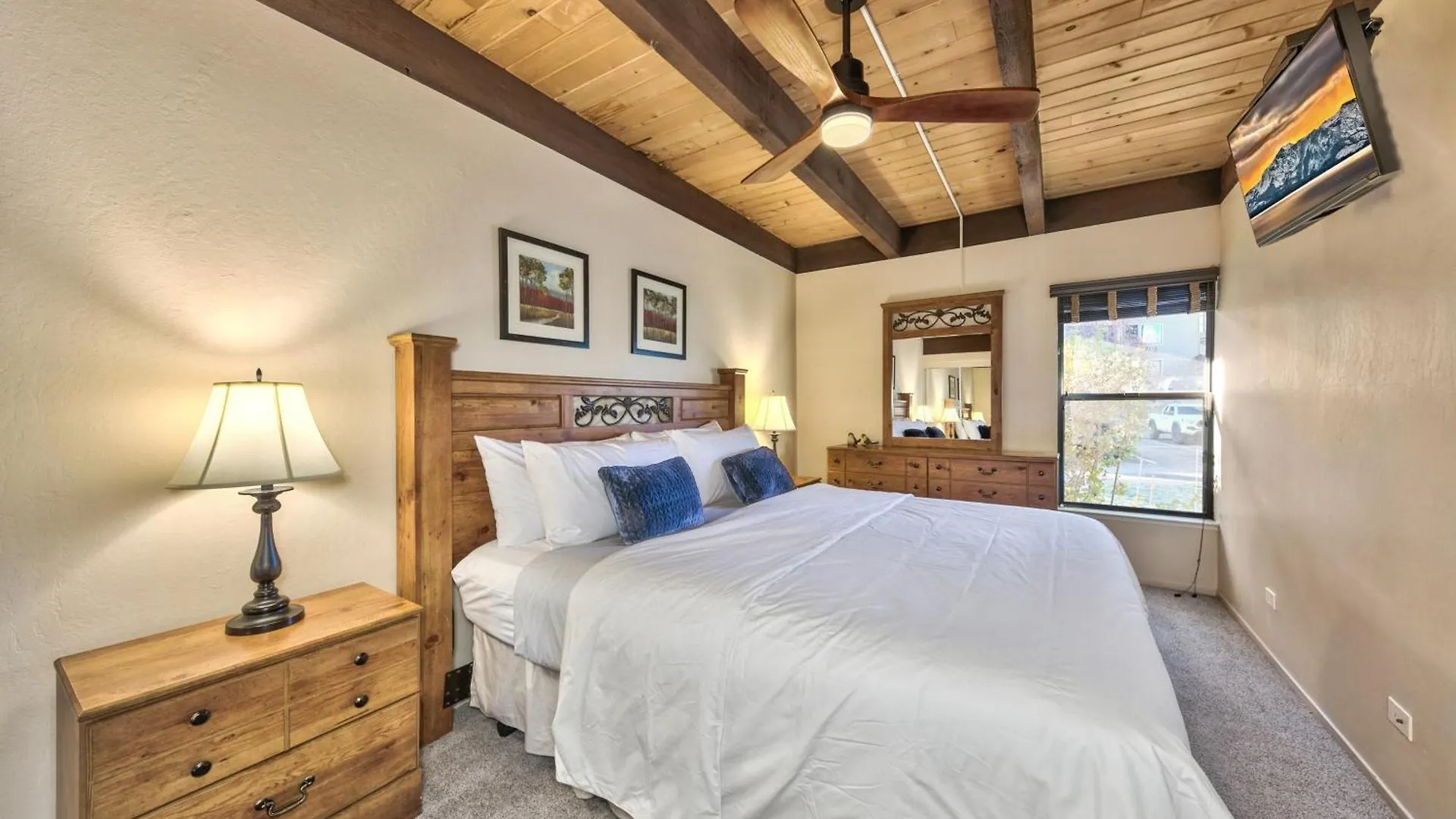Lakeland Village 495 - Stellers Jay'S Nest Hot Tubs Beach South Lake Tahoe Villa